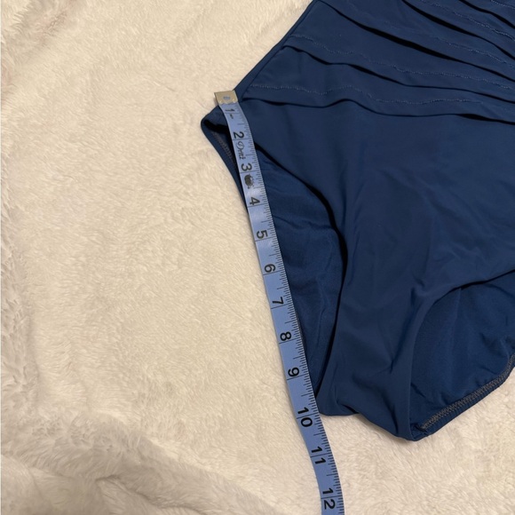 Seekers Swimsuit Size 8 (#206) - Picture 8 of 8